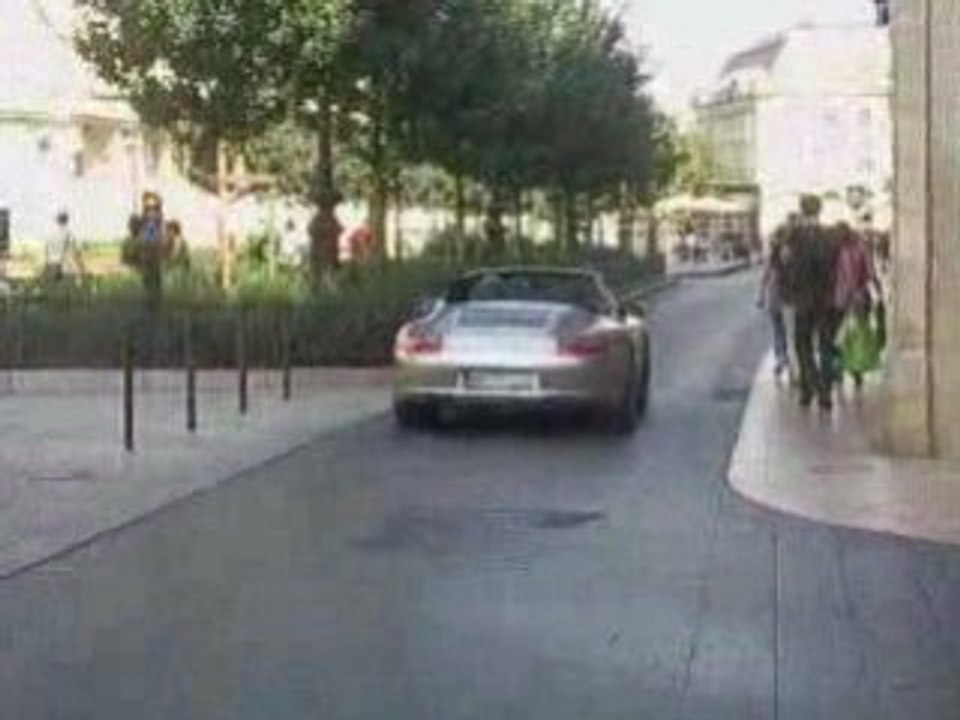 hotel REGENT a BORDEAUX : Porsche qui part