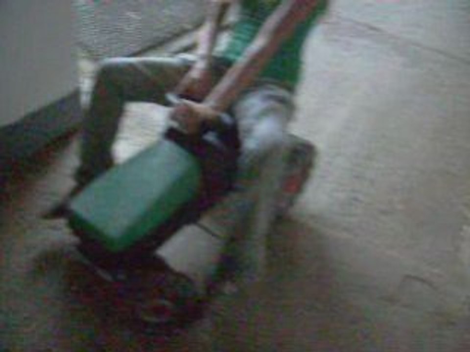 Ines et le tracteur