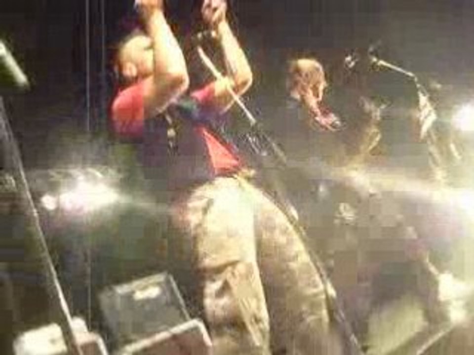 Les Ramoneurs de Menhirs -  Captain Kirk (live)