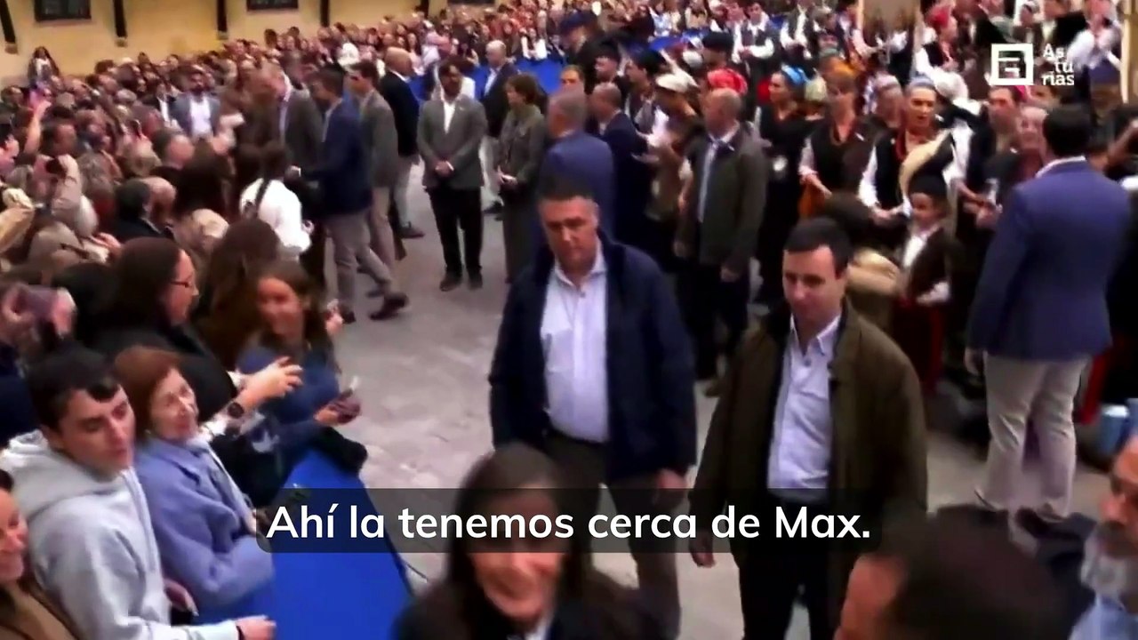 La reina Letizia se salta el protocol i acaba entre rialles: "Per què t ...
