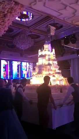 Un Gâteau de mariage à 180.000€