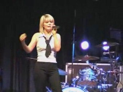 Oceane chante France Gall LIVE Si maman si
