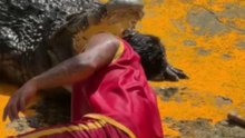 Crazy Crocodile Keepers, Samut Prakan Crocodile Farm and Zoo (ฟาร์มจระเข้และสวนสัตว์ สมุทรปราการ)