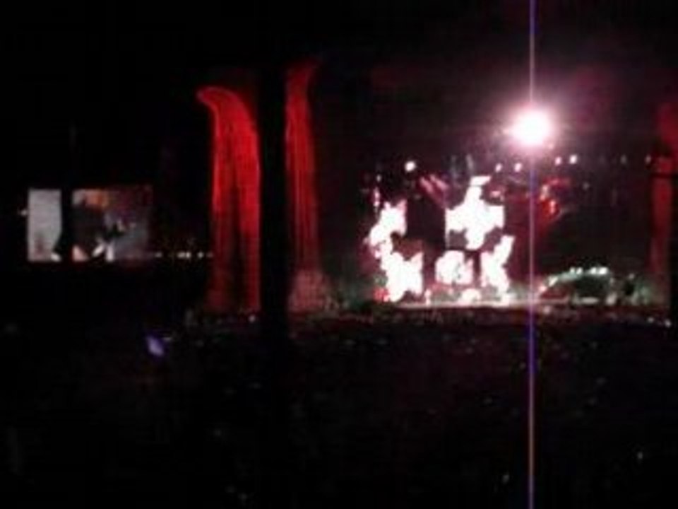 Debut du concert madonna 2008