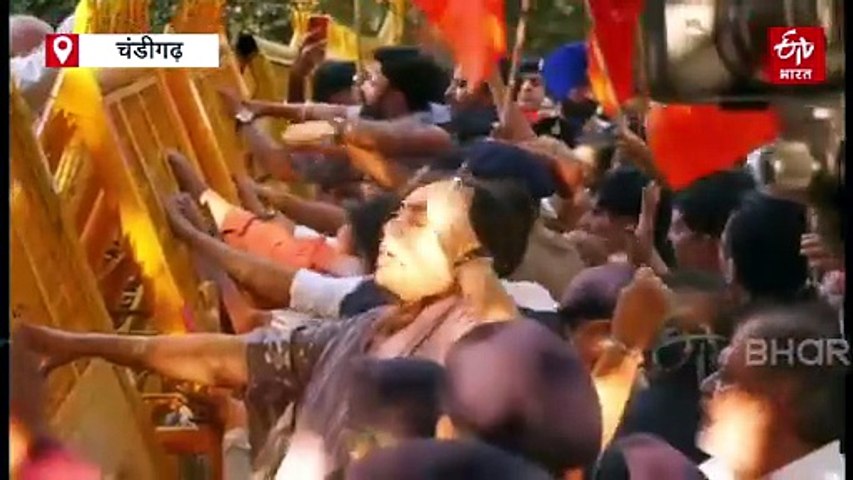 मल्लिकार्जुन खड़गे की टिप्पणी के विरोध में चंडीगढ़ भाजपा का प्रदर्शन, बैरिकेड तोड़ने की कोशिश, पुलिस ने वॉटर कैनन चलाया