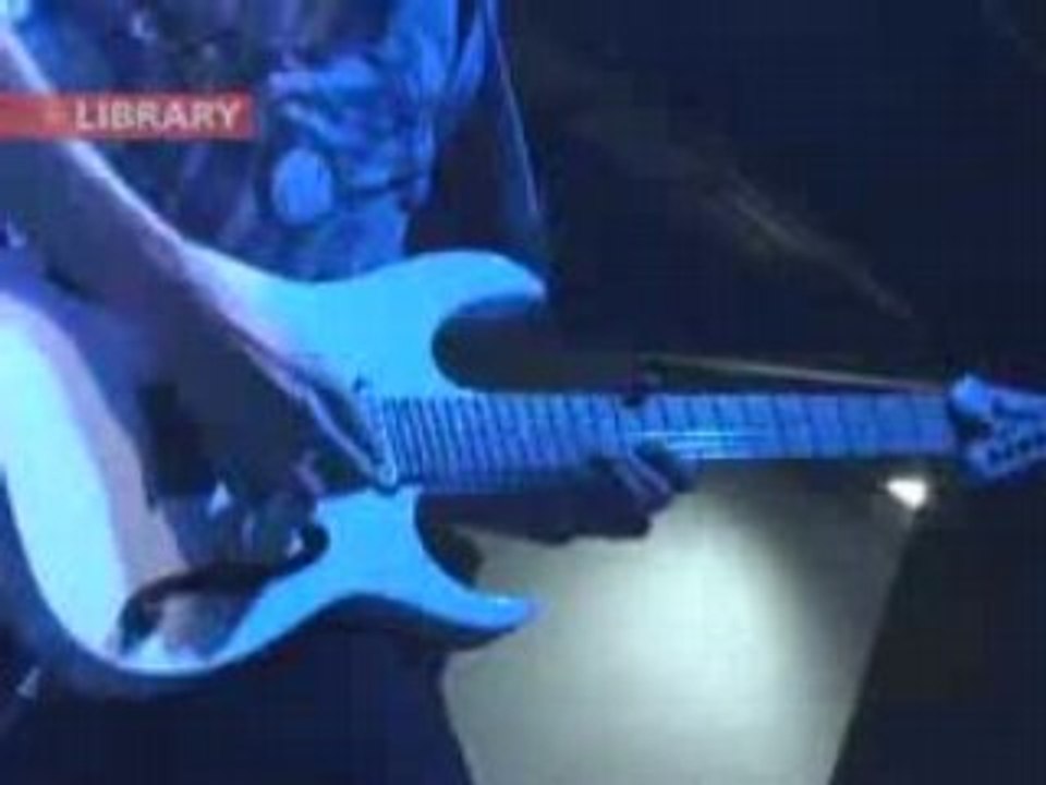 Paul Gilbert_Scarified