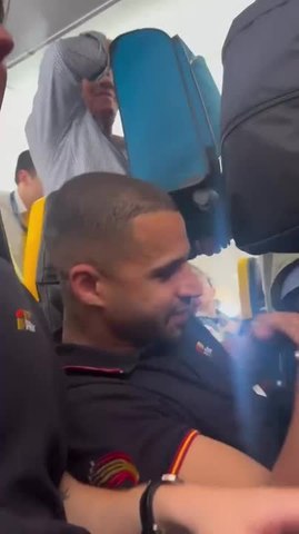 Man Accidentally Places Luggage On Passenger