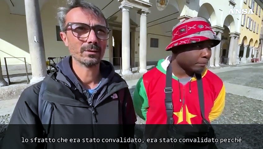 Pavia, sfrattato per un debito non suo: "Vivo in auto con mia moglie"