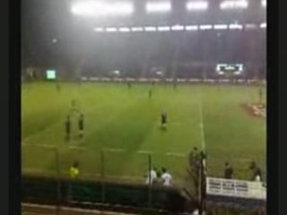 Toulon entrée des joueur " pilou pilou "