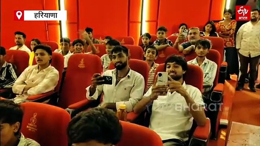सिनेमाघरों में छाई हरियाणवी फिल्म '12 गाम', दर्शकों का मिल रहा भरपूर प्यार, बोले- 'पैसा वसूल! देखना तो बनता है'