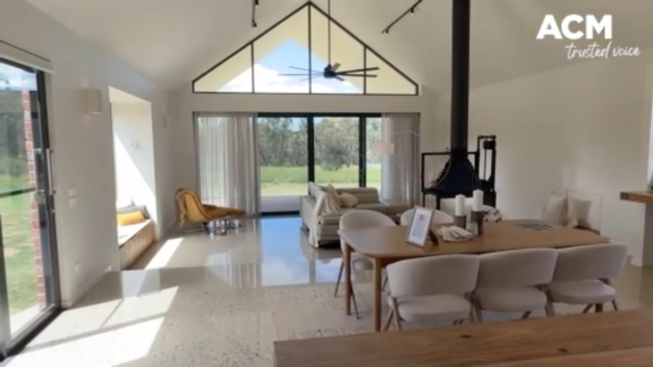 Off-grid display home - video Dailymotion