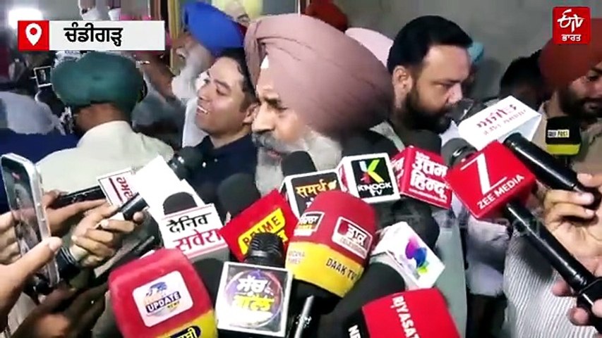 ਪੰਜਾਬ ਵਿਧਾਨ ਸਭਾ ਦੇ ਆਖਰੀ ਦਿਨ ਹੰਗਾਮਾ: ਸਦਨ ਦੇ ਬਾਹਰ ਭਿੜੇ ਕਾਂਗਰਸ ਅਤੇ 'ਆਪ' ਆਗੂ, ਲਗਾਏ ਇਹ ਇਲਜ਼ਾਮ