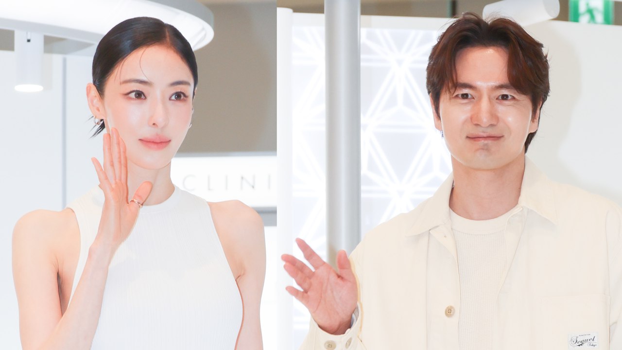 이진욱-이다희(LEE JIN UK-Lee Da-hee), 에이피 뷰티 포토콜 #배우 #이다희 #이진욱 - 동영상 Dailymotion