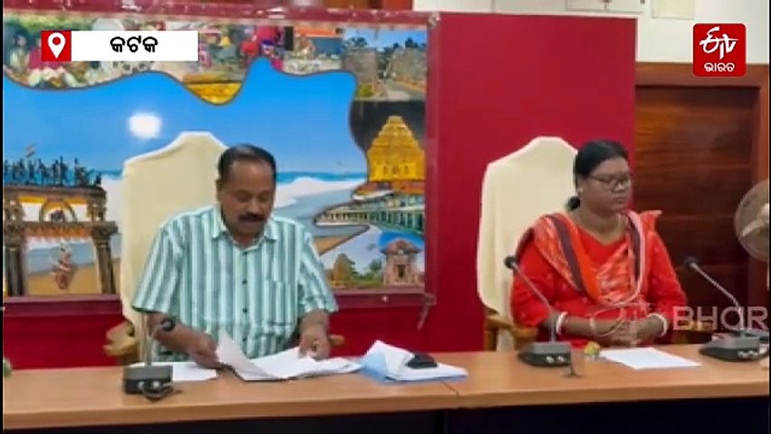 ବାତ୍ୟା ଅର୍ଣ୍ଣବ ମୁକାବିଲା ପାଇଁ କେଏମସିର ସମସ୍ତ ଅଧିକାରୀଙ୍କ ଛୁଟି ବାତିଲ, ହଟିଲା ତୋରଣ ହୋଡିଂ