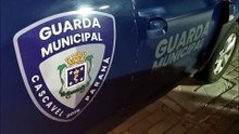 Que tal o "vida loca": Guarda Municipal prende suspeito com drogas do lado da base no Floresta