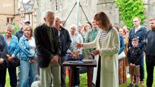 Antiques Roadshow S49E09 Bangor Castle 1