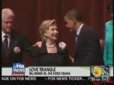 Hillary rifiuta Bill e bacia Obama