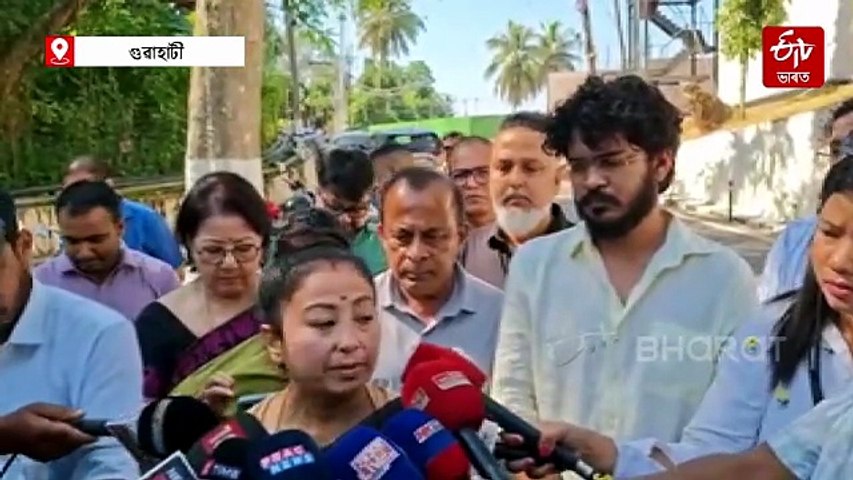 জুবিন গাৰ্গৰ ন্যায়ৰ দাবীত ৰাজ্যপালক ৭ দফীয়া দাবীৰ স্মাৰক পত্ৰ দাখিল গৰিমা শইকীয়া গাৰ্গৰ