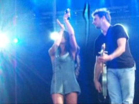 Jenifer Chalons 31.08.08 - Ma Révolution & J'attends l'amo