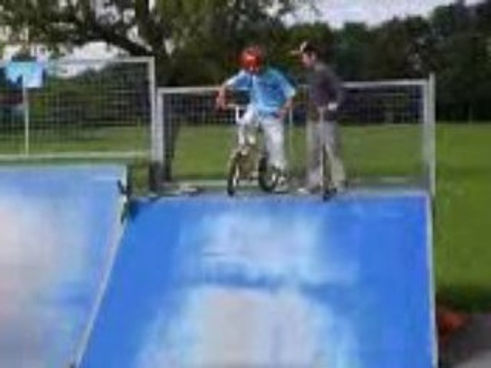 MOV00112
