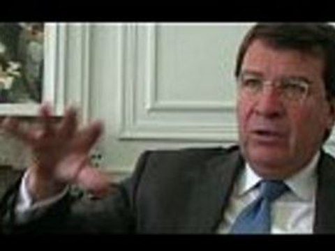 Xavier Darcos face aux lecteurs de Sud Ouest : l'anglais