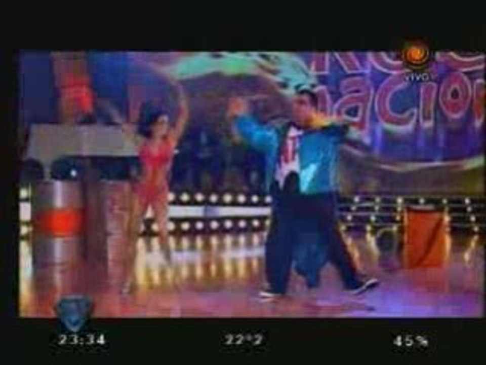 Daniel Santillán bailando Rock Nacional