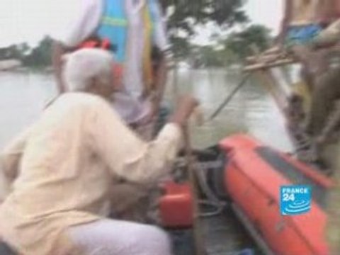 India suffers worst flooding in 50 years