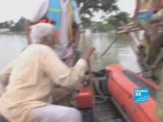 India suffers worst flooding in 50 years