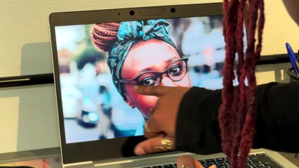 Saint-Bonnet-le-Ch&acirc;teau : Elle re&ccedil;oit un prix pour ses lunettes plus inclusive6