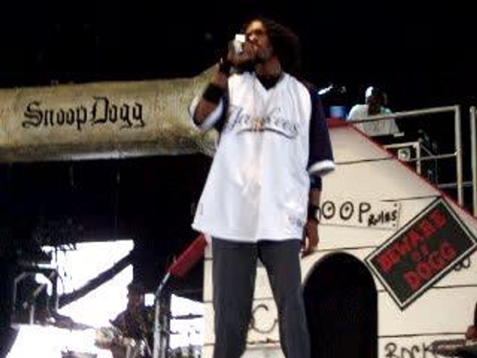 Snoop Dogg, in Buffalo NY
