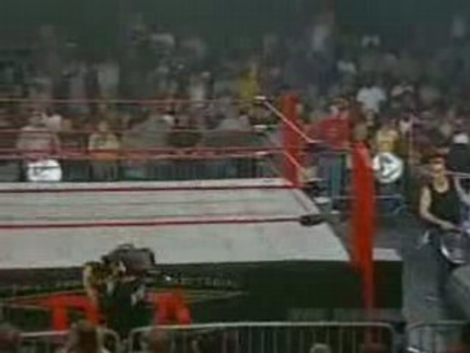 Sandman vs New Jack