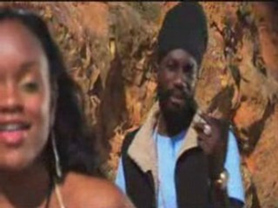 Sizzla - Love is Forever