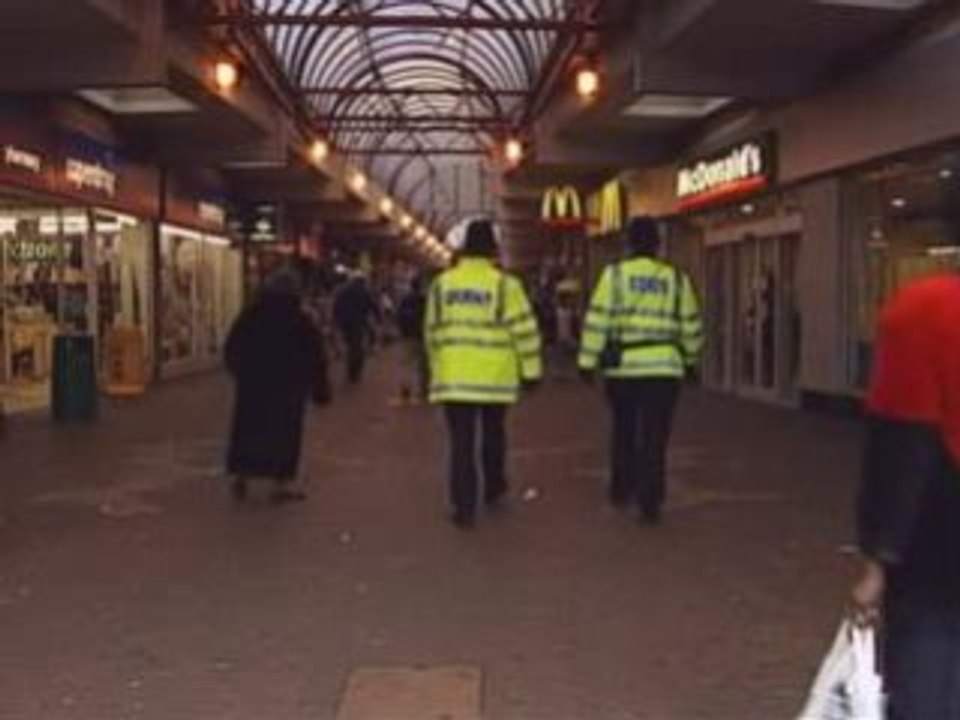 Booklet for parents highlights gang warning signs