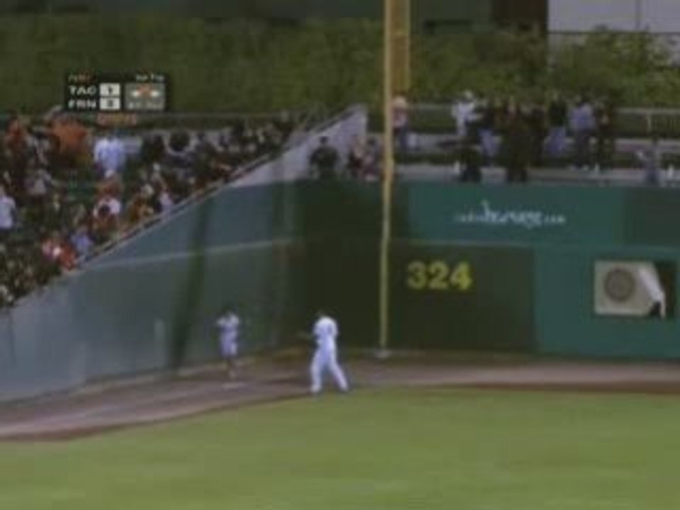 Ball Girl Makes Outstanding Catch!
