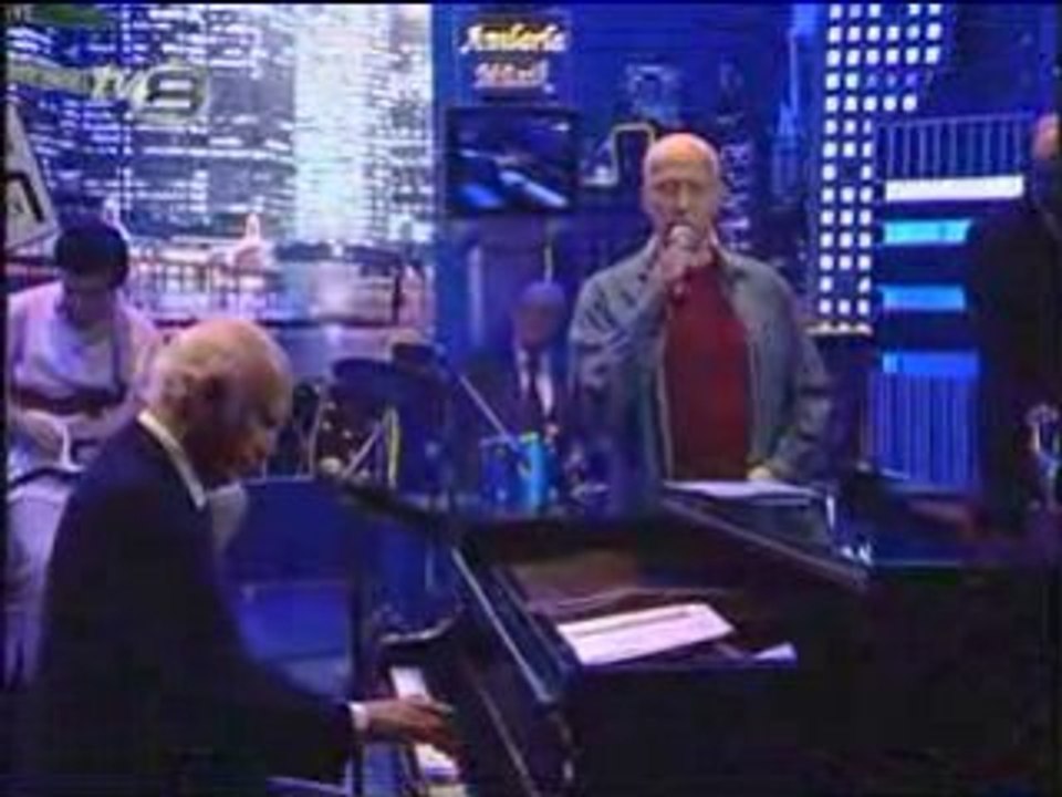 Anılarla Muzik - Coşkun Demir - Sealed With The Kiss