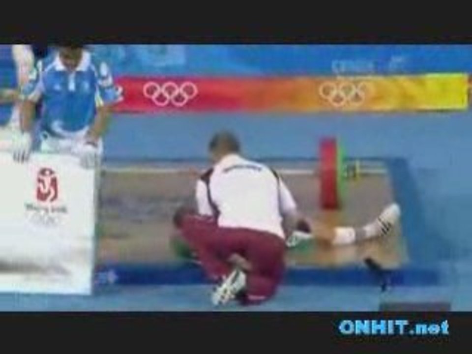 Olympic WeightLifter gets Crushed