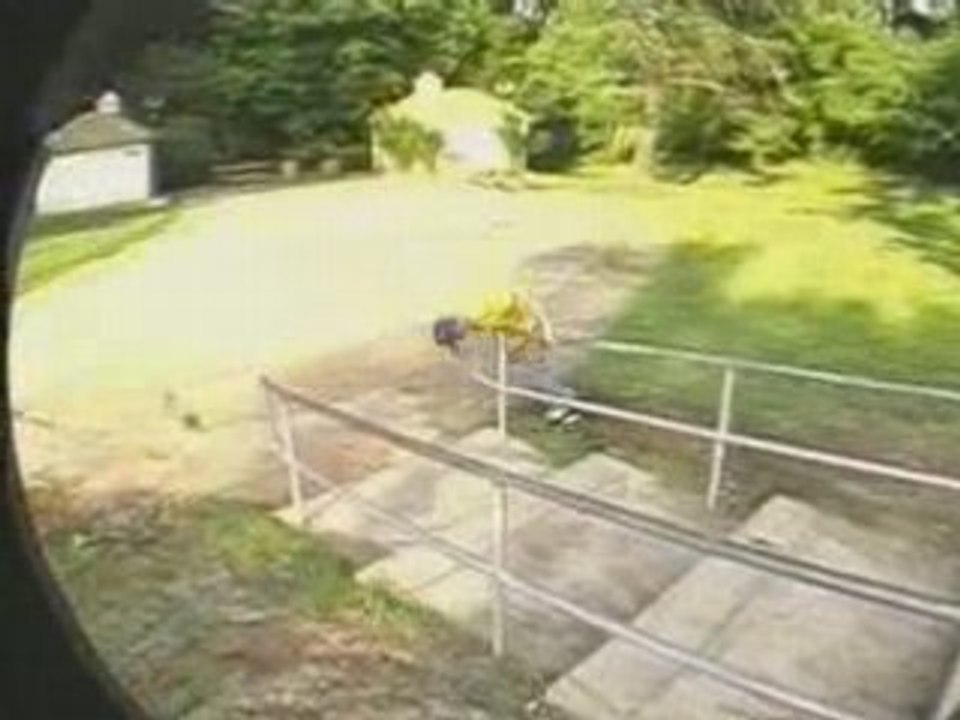 COMPIL DE CHUTES EN ROLLERS