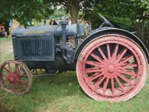 rassemblement tracteurs anciens Ligneville 88 Vosges