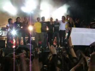 Calo Metz vid 20 Le salut avec tout le staf