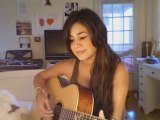 Mia Rose singing ''Nunca me esqueci de ti''