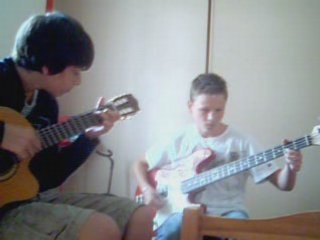 dimi et luc basse et gratte