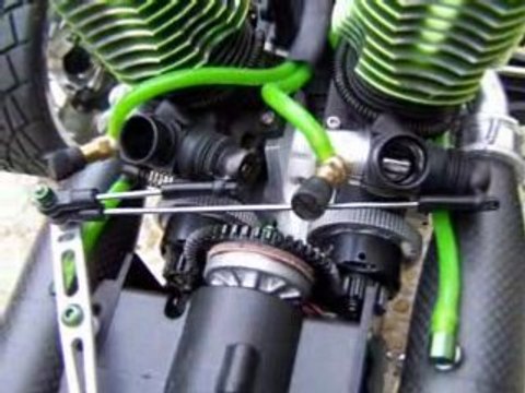 Savage Twin Axial essais carbu.