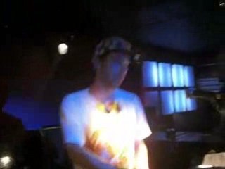 Astropolis 2008 - Feadz à La Suite (1)