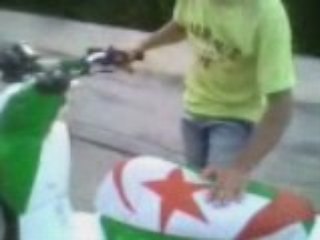 SCOOTER EN MODE ALGERIE - STUNT - SA DECHIRE !!!!