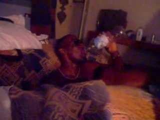 lothy marrakech bourré chambre d'hôtel chantant du stommy