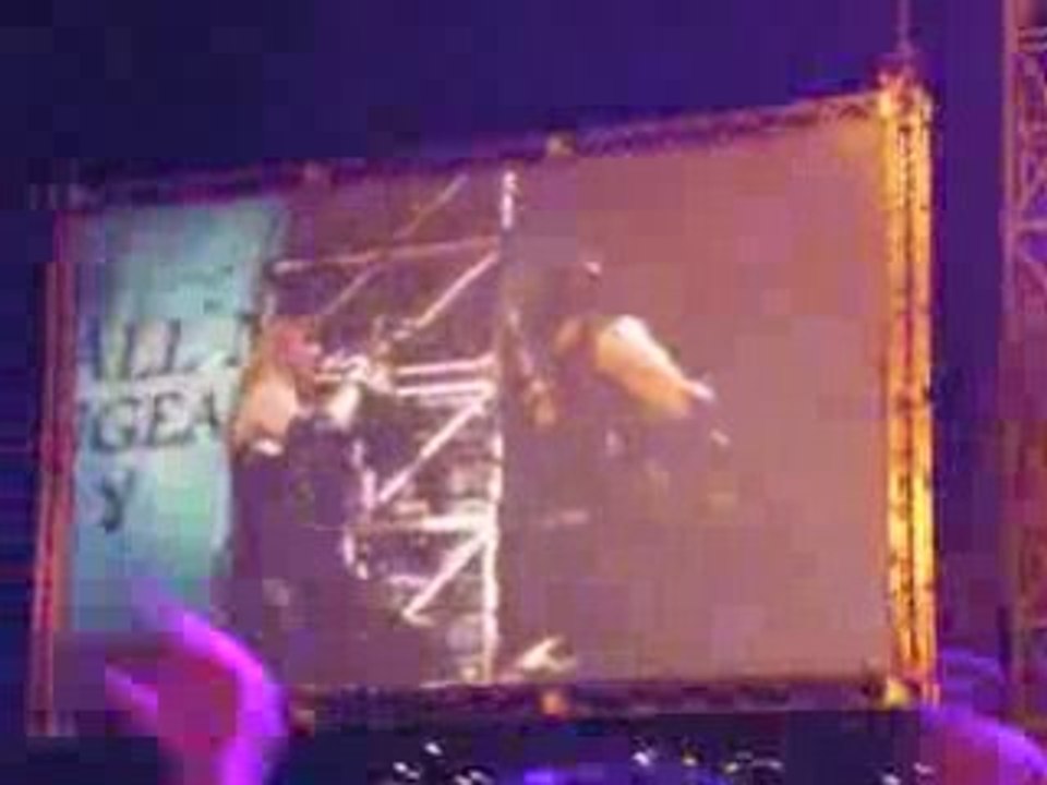 MADONNA - STICKY & SWEET TOUR - LIKE A PRAYER