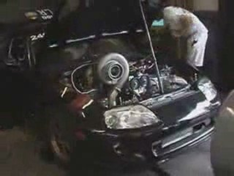 1200 hp toyota Supra  éclate sur le Dyno