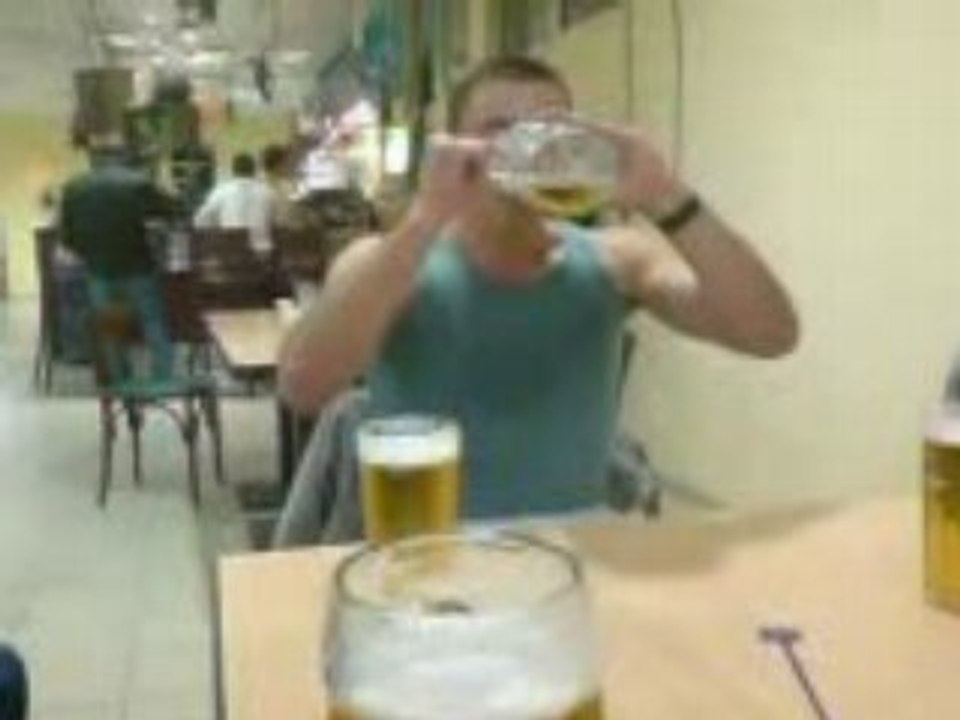 1L de biere en 24sec