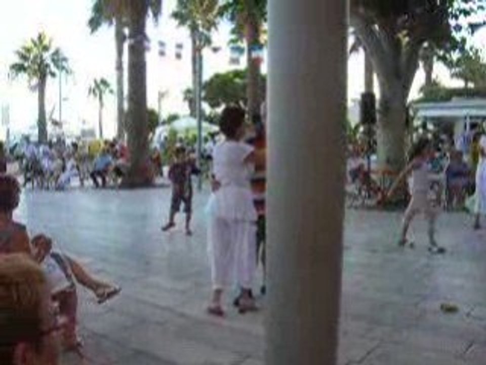 Bandol - Place du Marché - Le P'tit Bal Populaire !