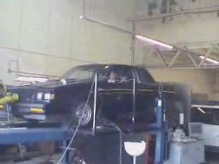 v8 bi-turbo de 1463ch burn sur le dyno